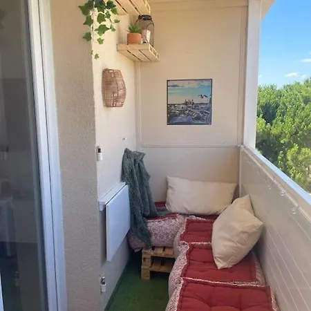 T1 Neuf Balcon 700 M De La Parking Wifi Draps *