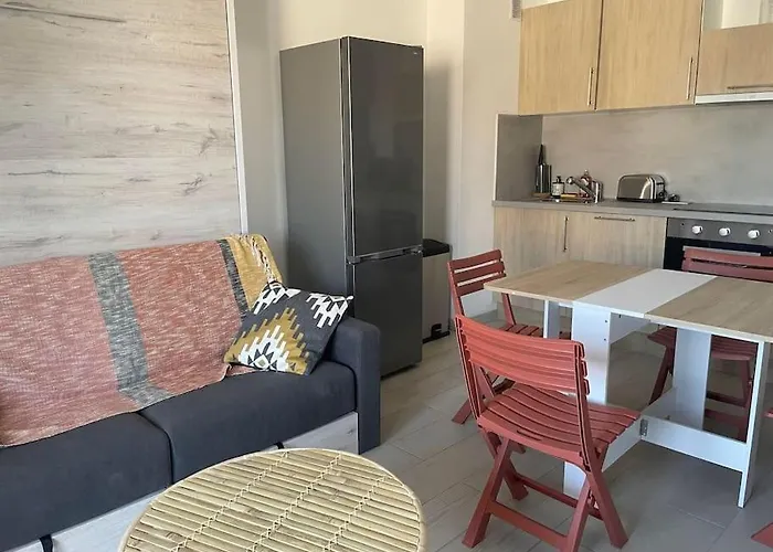 T1 Neuf Balcon 700 M De La Parking Wifi Draps